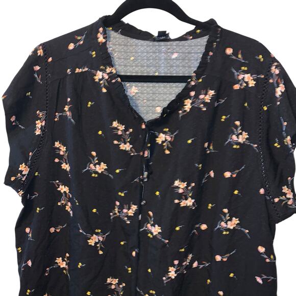 New Buffalo Ladies' Flutter Sleeve Floral Top sz XL - Picture 4 of 6
